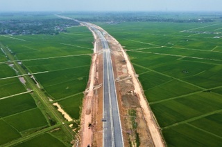 Đến Hà Tĩnh du lịch dịp lễ 30/4, đi lại bằng ô tô trên cao tốc thế nào? - 1