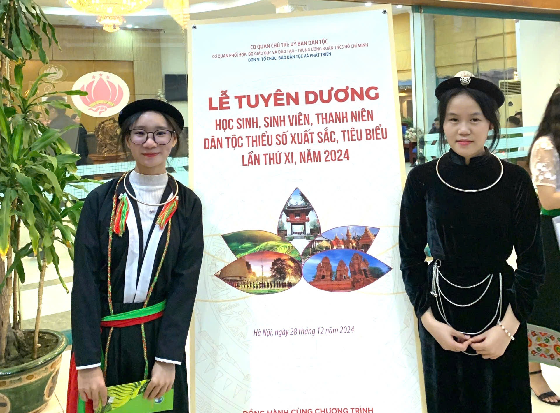 あせも治療薬を開発しスタートアップ賞を受賞した2人の女子学生の秘話 - 1 Chuyện chưa kể về hai nữ sinh sản xuất thuốc trị rôm đoạt giải khởi nghiệp - 1