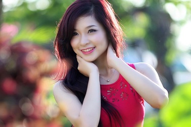 Ngắm nữ sinh Kinh tế xinh tươi, căng tràn sức sống