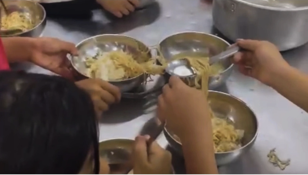 Thủ tướng ra công điện yêu cầu rà soát bữa ăn của học sinh vùng cao - 1