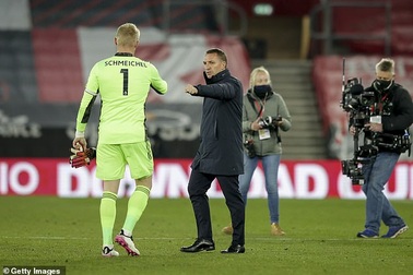 Tottenham khó tìm được người thay thế HLV Mourinho