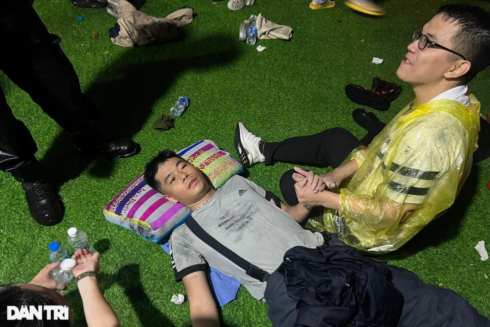 Hơn 24 giờ báo động đỏ cứu nạn nhân vụ cháy chung cư mini - 5 Hơn 24 giờ báo động đỏ cứu nạn nhân vụ cháy chung cư mini - 5