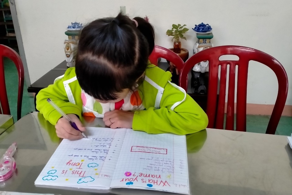 Đà Nẵng: Cô giáo 8 năm dạy tiếng Anh miễn phí cho học trò khó khăn - 2