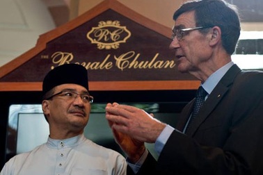 Cuộc tìm kiếm MH370 vào giai đoạn marathon, Úc tổ chức gặp 3 bên