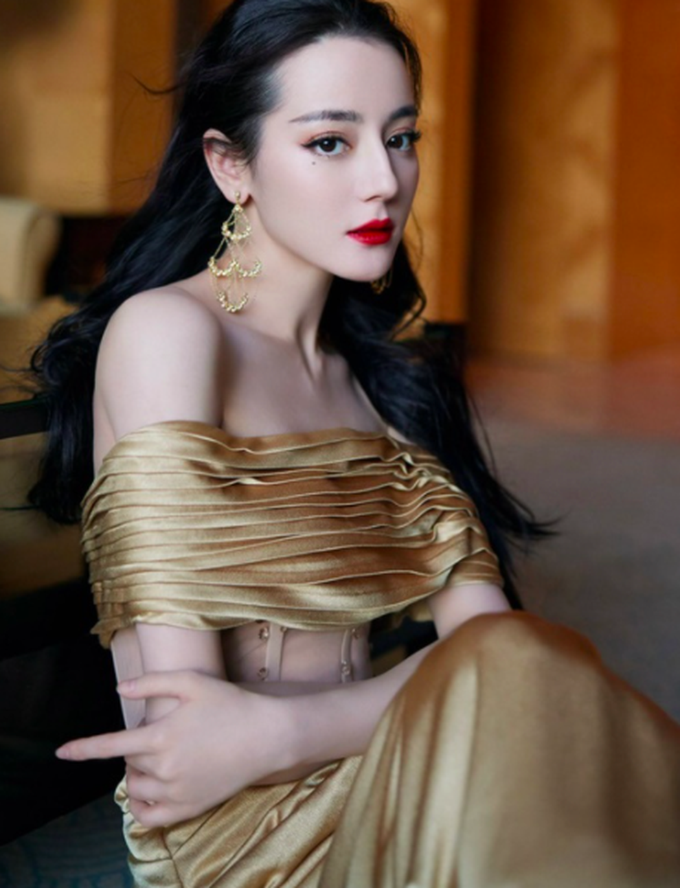 Những lần xuất hiện gây chú ý của mỹ nhân Tân Cương Địch Lệ Nhiệt Ba - 7 Những lần xuất hiện gây chú ý của mỹ nhân Tân Cương Địch Lệ Nhiệt Ba - 7