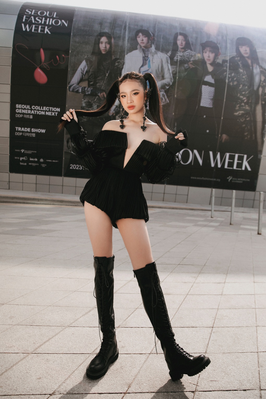 Mẫu nhí Bảo Hà diện thiết kế của Công Trí tỏa sáng tại Seoul Fashion Week - 4 Mẫu nhí Bảo Hà diện thiết kế của Công Trí tỏa sáng tại Seoul Fashion Week - 4