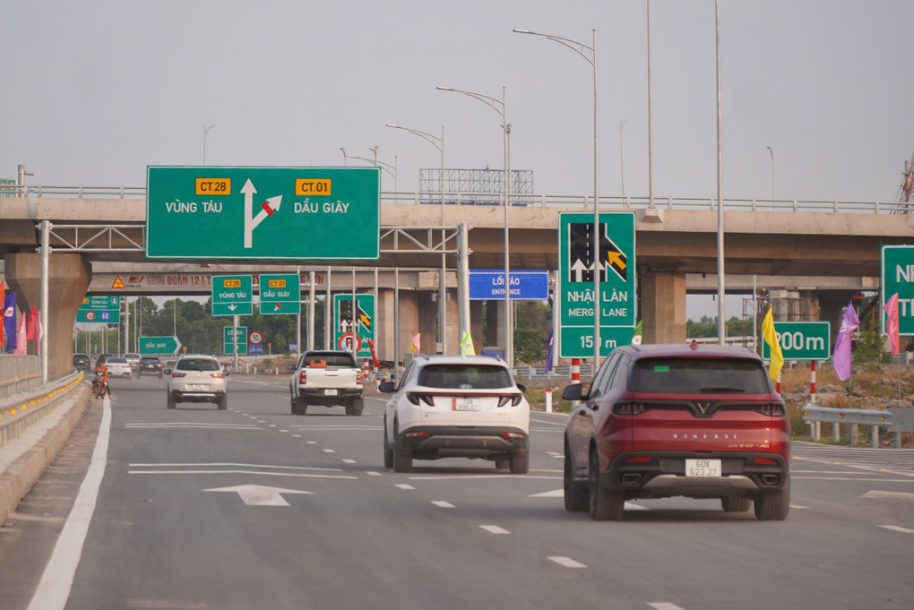 Thông xe cao tốc Biên Hòa - Vũng Tàu, người dân có thêm lộ trình đi chơi lễ - 2