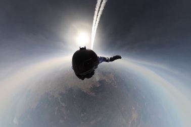 Màn nhảy dù lịch sử từ độ cao 10.000 mét của lính Nga ở Bắc Cực