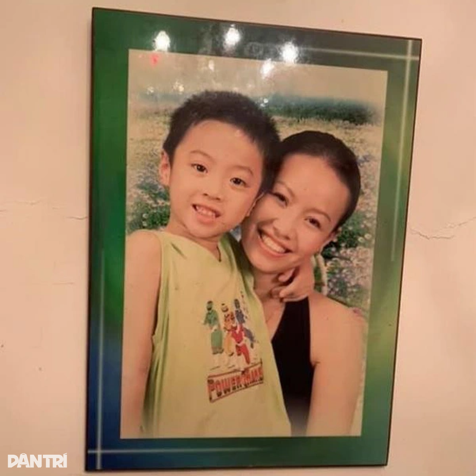 Phương Xin hãy tin em sau 26 năm: Ly hôn, từng ở nhà 13m2 dột nát - 4 Phương Xin hãy tin em sau 26 năm: Ly hôn, từng ở nhà 13m2 dột nát - 4