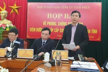 Động viên "tâm dịch" Sơn Lôi hoãn cưới hỏi, nếu cưới phải cách ly 14 ngày