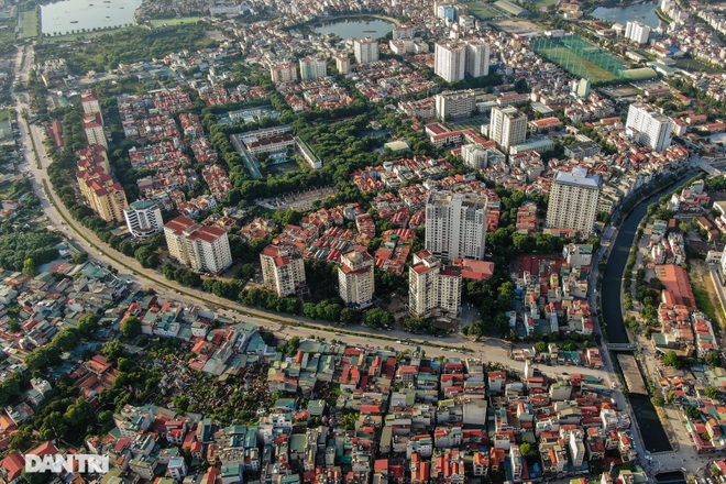 Hà Nội: Tuyến đường dài hơn 2 km lụt tiến độ gần 20 năm - 8 Hà Nội: Tuyến đường dài hơn 2 km lụt tiến độ gần 20 năm - 8