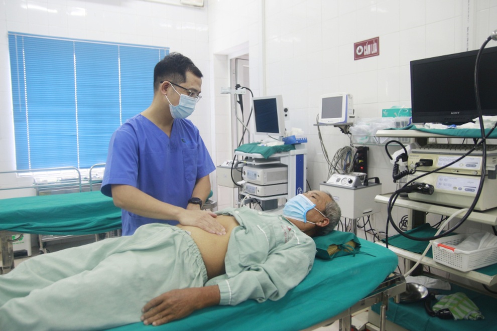 Người đàn ông may mắn phát hiện sớm ung thư dạ dày nhờ triệu chứng này - 1 Người đàn ông may mắn phát hiện sớm ung thư dạ dày nhờ triệu chứng này - 1