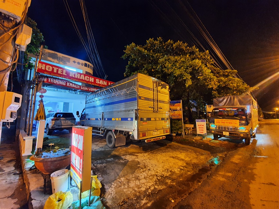 Chủ khách sạn ở Phú Yên miễn phí ăn ở cho các đoàn từ thiện miền Trung - 1 Chủ khách sạn ở Phú Yên miễn phí ăn ở cho các đoàn từ thiện miền Trung - 1