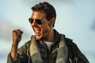 Bom tấn “Top Gun: Maverick” giúp Tom Cruise bỏ túi hơn 2.600 tỷ đồng
