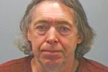 Tội phạm hiếp dâm bị tóm sau hơn 30 năm vì để lộ ADN do... tiểu bậy