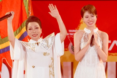 NSND Bạch Tuyết gây bất ngờ khi kết hợp cải lương và rap cùng Pháo