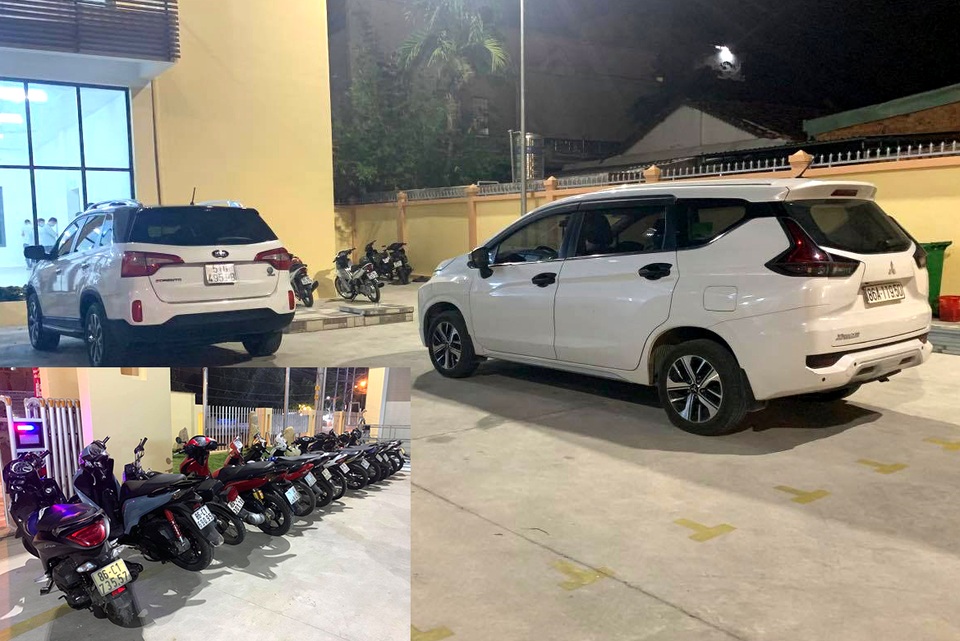 Chặn đứng nhóm thanh niên mang 10 con dao phóng lợn đi huyết chiến - 3 Chặn đứng nhóm thanh niên mang 10 con dao phóng lợn đi huyết chiến - 3