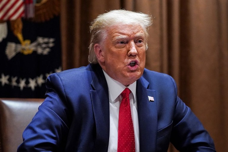 Ông Trump giận dữ vì luật sư bào chữa vòng vo tại phiên tòa luận tội - 1 Ông Trump giận dữ vì luật sư bào chữa vòng vo tại phiên tòa luận tội - 1