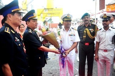Tàu lực lượng bảo vệ bờ biển Ấn Độ thăm hữu nghị Đà Nẵng