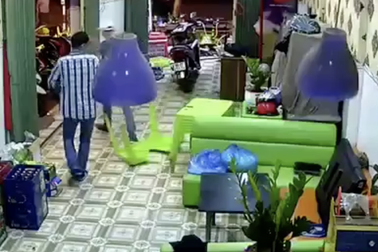 Vụ côn đồ chém loạn xạ tại quán cà phê: Khởi tố 5 đối tượng