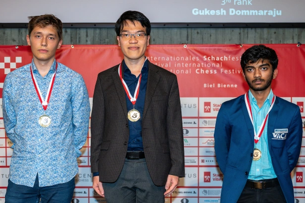 Vô địch Biel Grandmaster, Quang Liêm vươn lên thứ 21 thế giới - 1 Vô địch Biel Grandmaster, Quang Liêm vươn lên thứ 21 thế giới - 1
