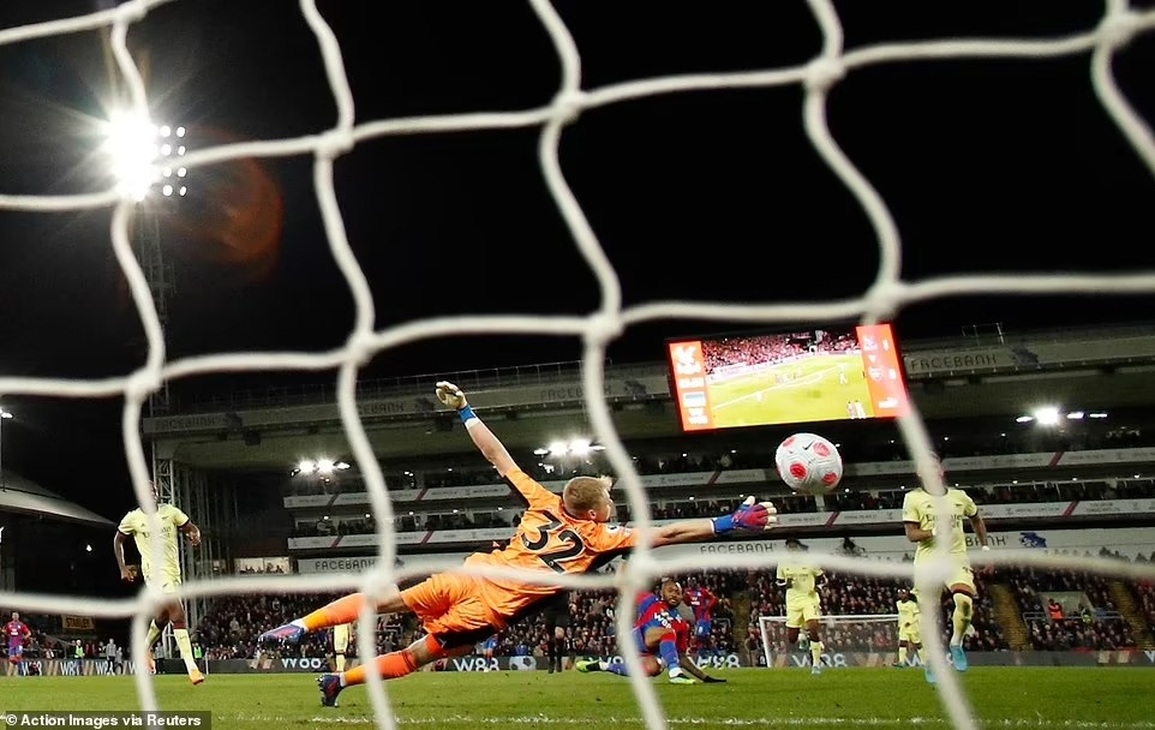 Arsenal thua ê chề, HLV Mikel Arteta xin lỗi người hâm mộ - 2 Arsenal thua ê chề, HLV Mikel Arteta xin lỗi người hâm mộ - 2