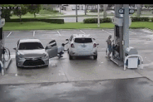 Đừng để bị trộm đồ khi đang đổ xăng