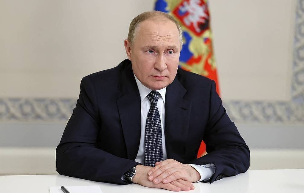 Ông Putin ký sắc lệnh công nhận độc lập cho 2 vùng ly khai của Ukraine - 1 Ông Putin ký sắc lệnh công nhận độc lập cho 2 vùng ly khai của Ukraine - 1