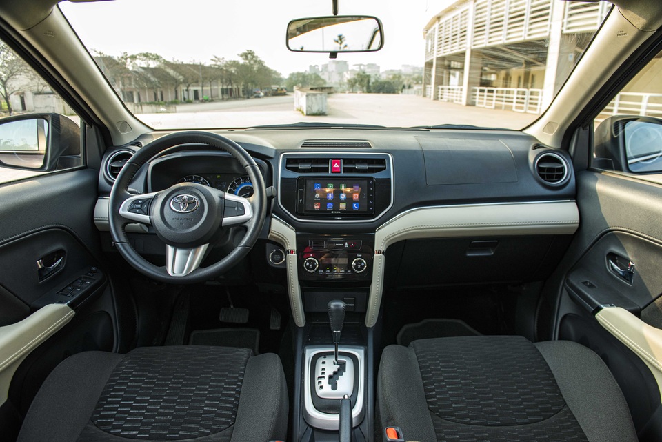 Chất SUV trên Toyota Rush tạo lợi thế khác biệt trước các đối thủ - 5 Chất SUV trên Toyota Rush tạo lợi thế khác biệt trước các đối thủ - 5
