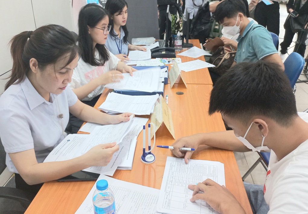 Hà Tĩnh hiện thực hóa chính sách bảo hiểm thất nghiệp - 1 Hà Tĩnh hiện thực hóa chính sách bảo hiểm thất nghiệp - 1