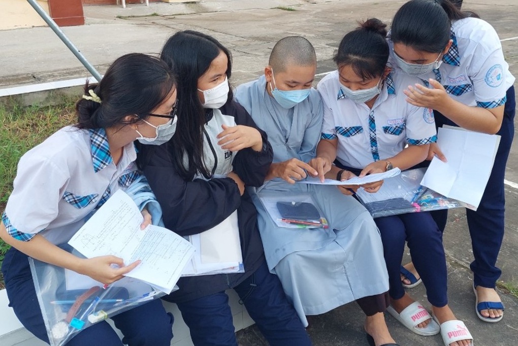 Thí sinh đánh giá: Bài thi tự nhiên khó nhằn, bài xã hội dễ kiếm điểm cao - 5 Thí sinh đánh giá: Bài thi tự nhiên khó nhằn, bài xã hội dễ kiếm điểm cao - 5