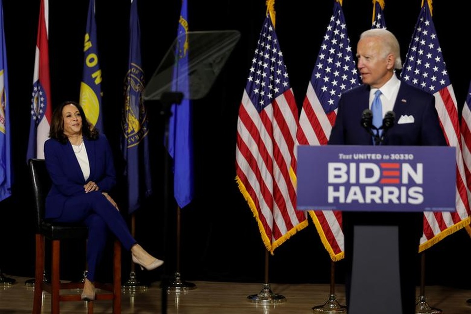 Ông Biden và nữ phó tướng Harris cam kết tái thiết nước Mỹ - 2 Ông Biden và nữ phó tướng Harris cam kết tái thiết nước Mỹ - 2