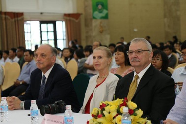 “Việt Nam cần chính sách hỗ trợ cho các trường đại học nghiên cứu chất lượng cao”