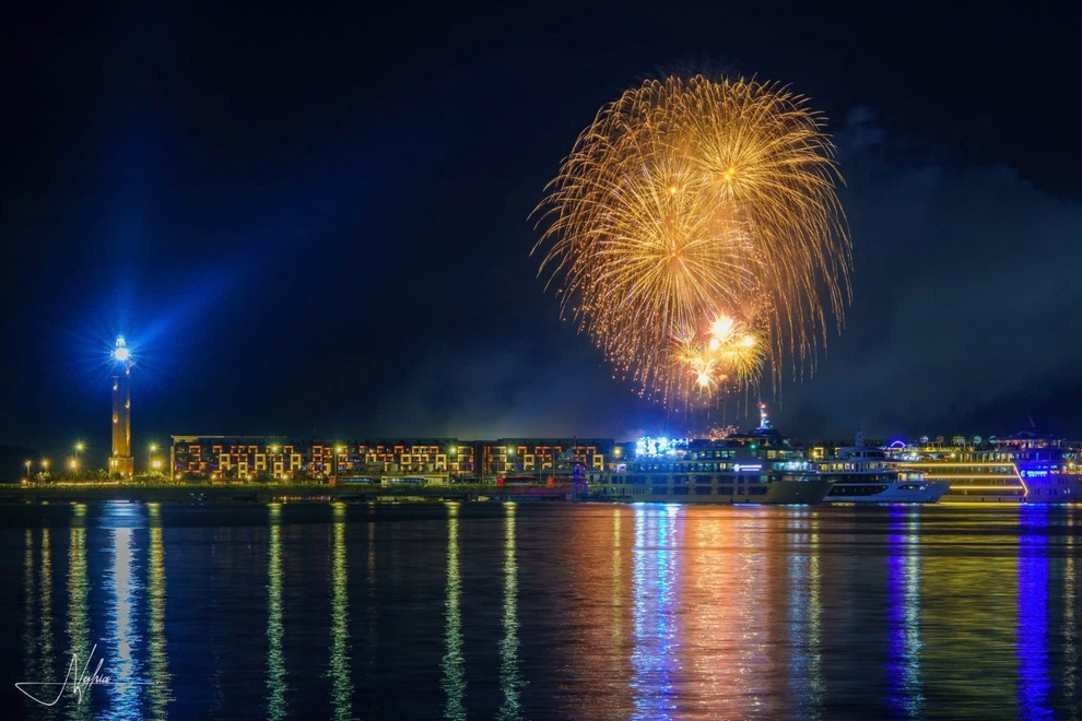 Từ 4/7, Hạ Long bắn pháo hoa mỗi tối thứ sáu, thứ bảy tại “Vịnh Pháo Hoa” - 1 Từ 4/7, Hạ Long bắn pháo hoa mỗi tối thứ sáu, thứ bảy tại “Vịnh Pháo Hoa” - 1