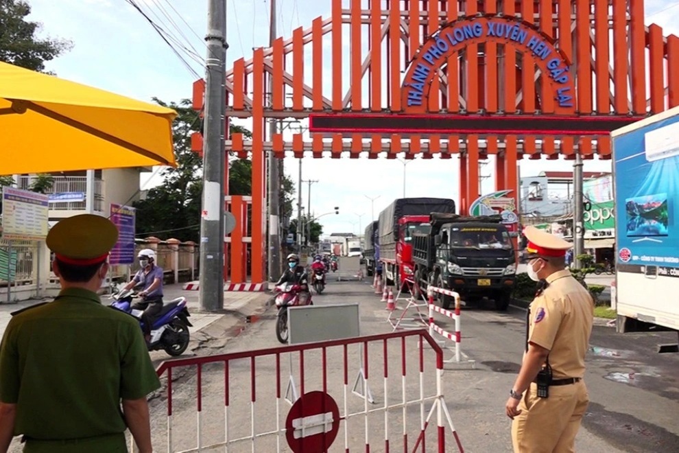 Công an An Giang khởi tố vụ án làm lây lan dịch bệnh nguy hiểm cho người - 1 Công an An Giang khởi tố vụ án làm lây lan dịch bệnh nguy hiểm cho người - 1