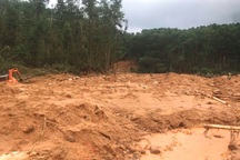 Cận cảnh nơi núi lở, Phó Tư lệnh Quân khu và 12 cán bộ mất tích ở Rào Trăng