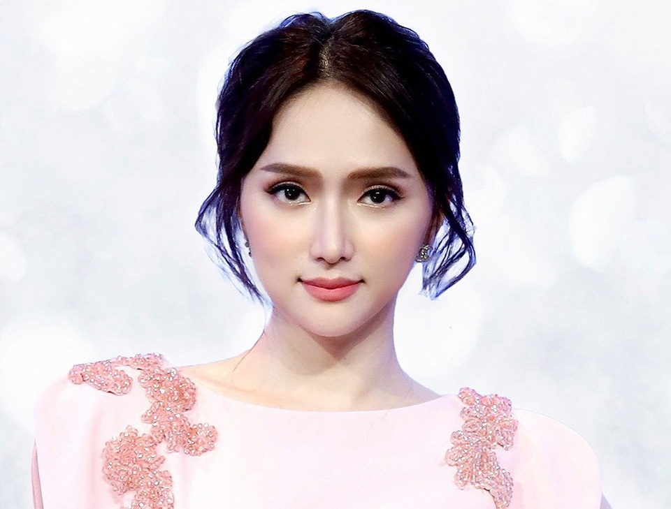 Hương Giang lên tiếng xin lỗi sau khi bị anti fan tẩy chay quyết liệt - 1 Hương Giang lên tiếng xin lỗi sau khi bị anti fan tẩy chay quyết liệt - 1