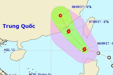 Bão mạnh cấp 8 đang rất gần Biển Đông