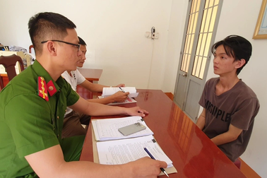 Liên tục đột nhập nhà người yêu cũ trộm tiền, kim cương