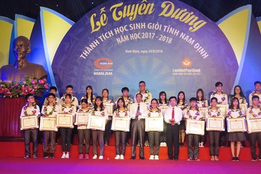 Nam Định: Tuyên dương hơn 2.700 học sinh giỏi năm học 2017 - 2018