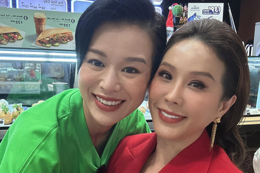 Hồ Hạnh Nhi và chồng bất ngờ đến Việt Nam