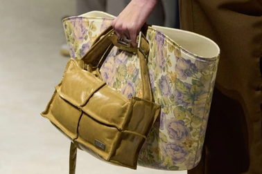 6 xu hướng túi xách được săn đón nhất hiện nay