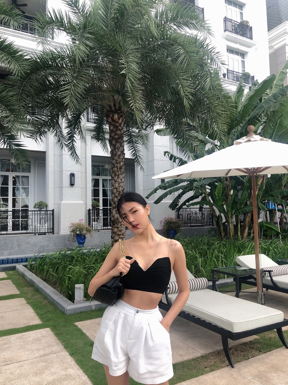 Hot girl tiếp viên hàng không lột xác gợi cảm khi tách khỏi đồng phục bay - 8 Hot girl tiếp viên hàng không lột xác gợi cảm khi tách khỏi đồng phục bay - 8