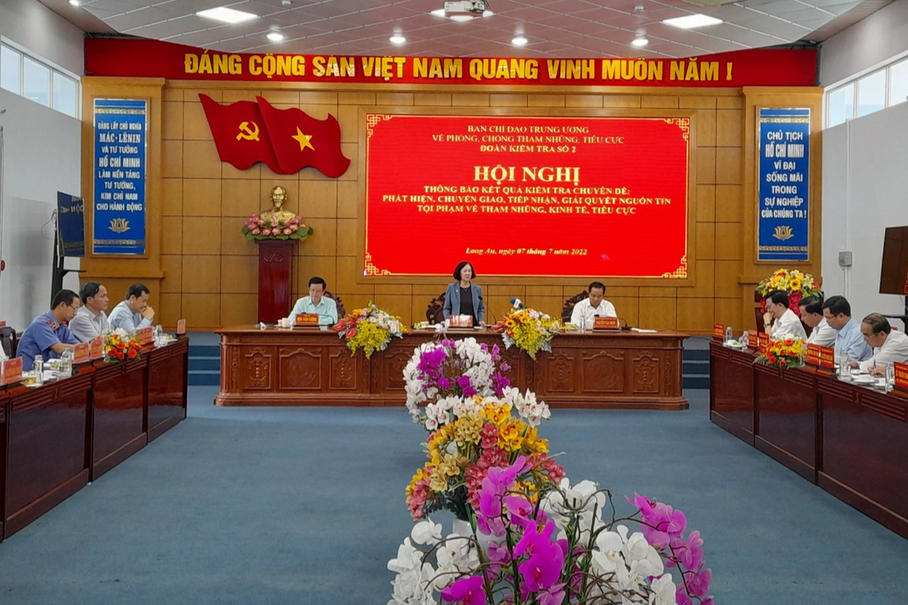 Yêu cầu Long An xử lý những vụ án phức tạp được dư luận quan tâm - 1 Yêu cầu Long An xử lý những vụ án phức tạp được dư luận quan tâm - 1