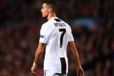 C.Ronaldo thú nhận cay đắng đủ đường vì scandal hiếp dâm