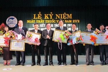 Nhiều thành tích cá nhân được vinh danh trong ngày Thầy thuốc Việt Nam