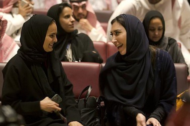 Có gì trong rạp chiếu phim điện ảnh đầu tiên ở Ả Rập Saudi?