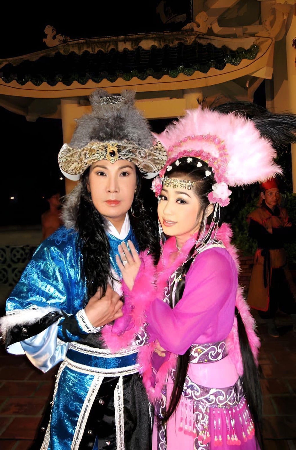 Thoại Mỹ hé lộ loạt ảnh thời hoàng kim của ông hoàng cải lương Vũ Linh - 1 Thoại Mỹ hé lộ loạt ảnh thời hoàng kim của ông hoàng cải lương Vũ Linh - 1