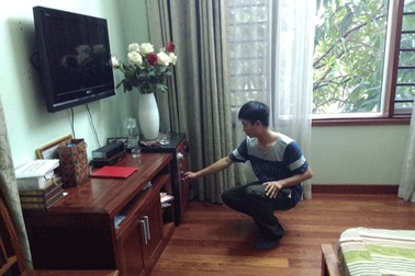 Tên trộm đột nhập biệt thự biết cách tạo vỏ bọc tinh vi