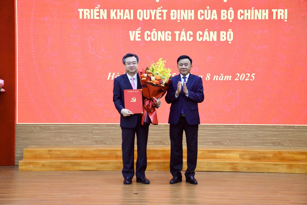 Ông Nguyễn Thanh Nghị nói gì khi nhận nhiệm vụ mới? - 1 Ông Nguyễn Thanh Nghị nói gì khi nhận nhiệm vụ mới? - 1